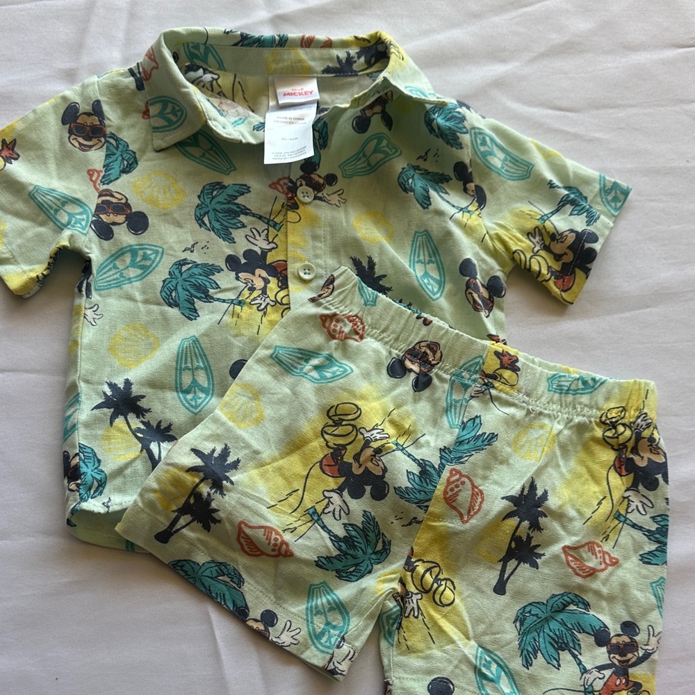 Disney boys  Set - Green with Mickey and Surfboards